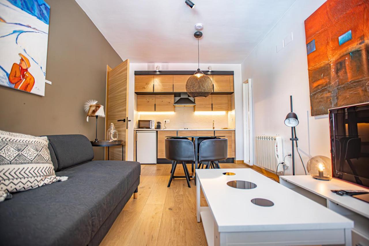 Apartamento Snh Edificio Serraneu 6 Personas