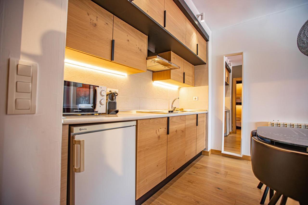 Holidays, Edificio Serraneu, 4 Personas Y Parking Apartment