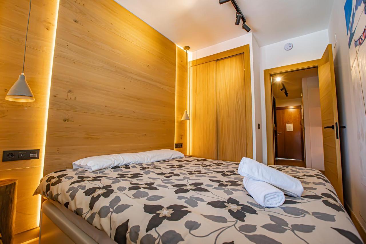 Snh Edificio Serraneu 6 Personas Apartamento