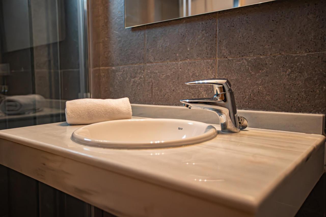Apartamento Snh Edificio Serraneu 6 Personas *